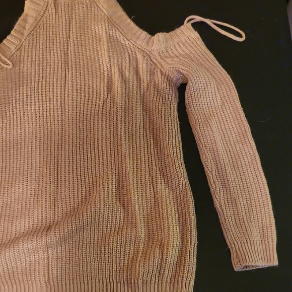 Stylish Off-the-Shoulder Tan Sweater - Picture 10 of 10